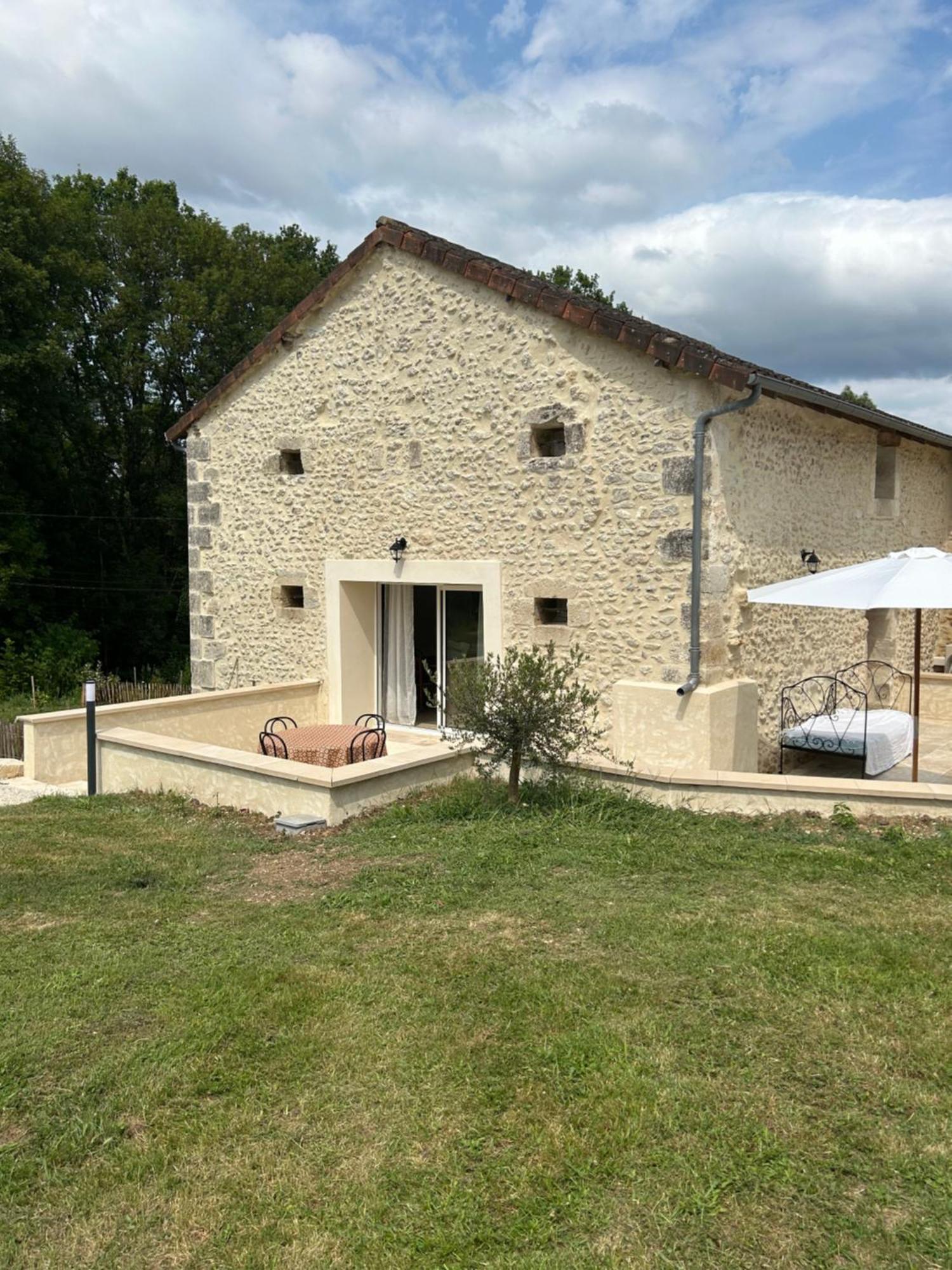 L Etable A Bois Villa Trélissac Exteriör bild